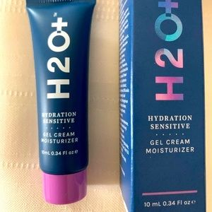 Facial Sensitive Gel Cream Moisturizer NWT